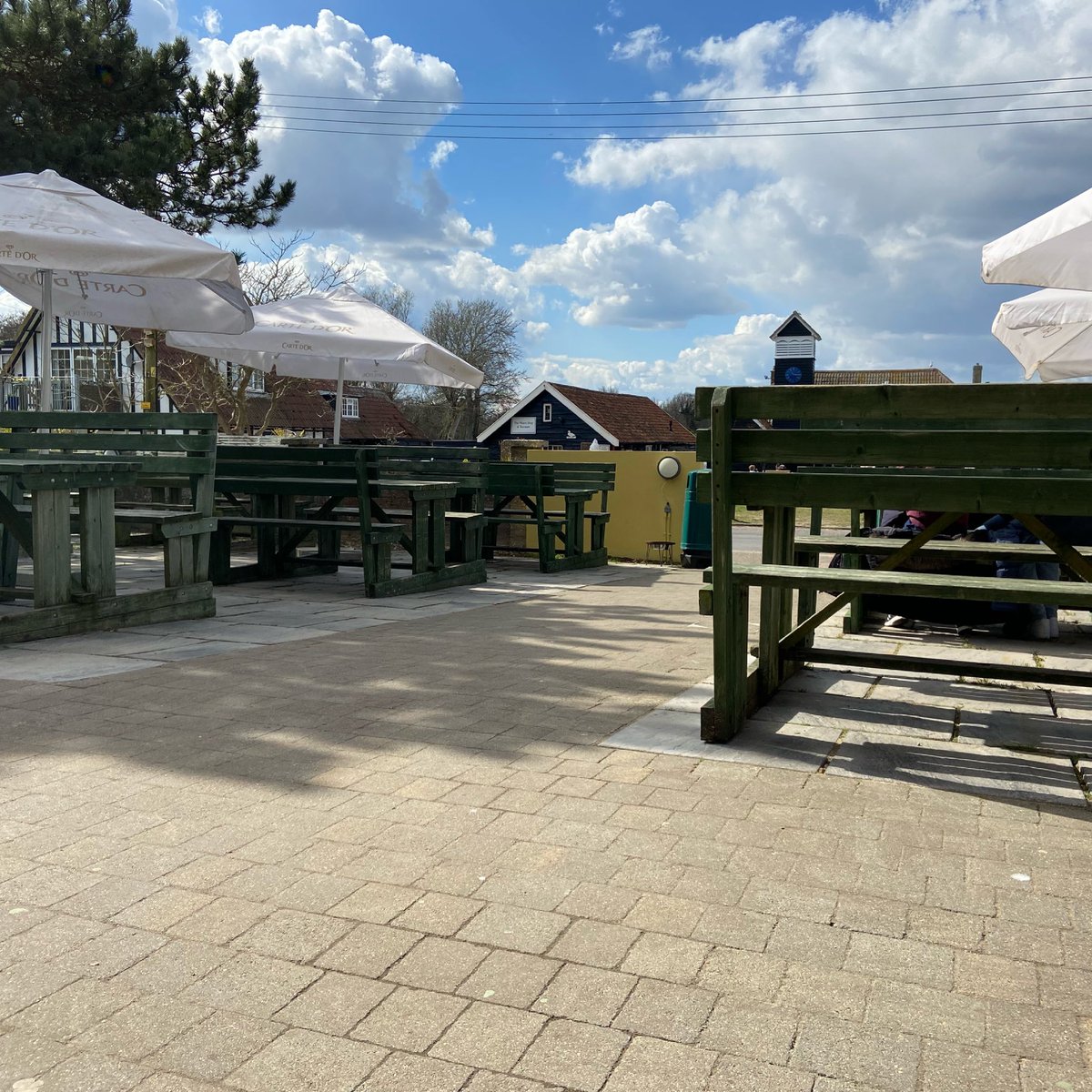 #humpday #thorpeness #thekitchen #wednesday #illycoffee #happilly #alfresco #takeaway