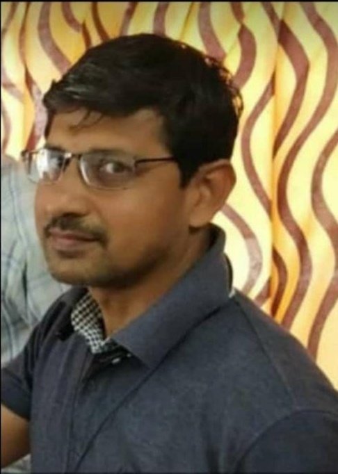 દાંતા તાલુકા ફાર્માસિસ્ટશ્રી તરીકે તાલુકાના નાગરિકોની સેવામાં દિવસ રાત ફરજ બજાવી કોરોનામાં પોતાનો જીવ ગુમાવનાર આપશ્રીના દિવ્ય આત્માને પરમકૃપાળુ પરમાત્મા શાંતિ આપે એવી પ્રાર્થના. <a href="/CollectorBK/">Collector & DM Banaskantha</a> <a href="/PMOIndia/">PMO India</a> <a href="/CMOGuj/">CMO Gujarat</a> <a href="/Nitinbhai_Patel/">Nitin Patel</a> @GujHFWDept <a href="/drharshvardhan/">Dr Harsh Vardhan</a> <a href="/MoHFW_INDIA/">Ministry of Health</a> <a href="/tv9gujarati/">Tv9 Gujarati</a>