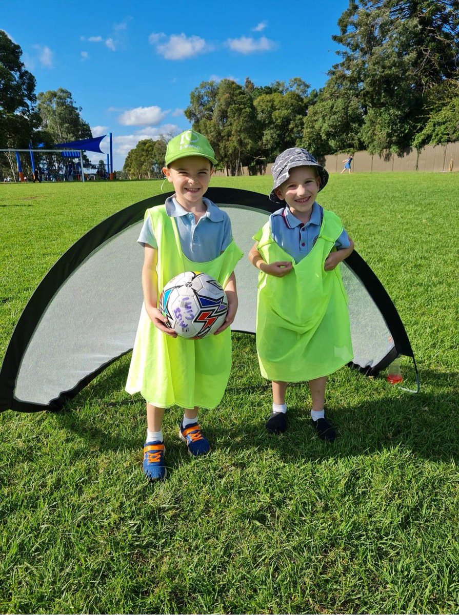kylie_lyneham's tweet photo. Lunch time programs continue to be well worth the investment. K-2 soccer and the construction group featured here. #sackcess @michellemurhan @_iEndo @KrisWestcott1 @Kegabry @SackvilleStPS @siobhan_staats https://t.co/uyvYwS7RXp