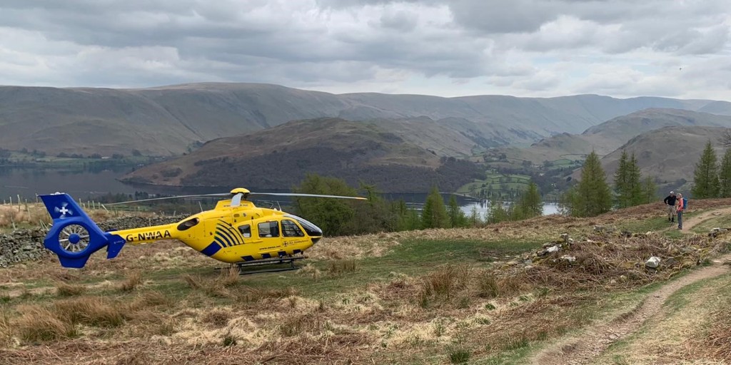 NWAirAmbulance's tweet photo. Here in the North West, we’re incredibly lucky to have some beautiful, green spaces for us to explore. 💚🌳

Spending time in the fresh air can have a huge impact on your mental and physical wellbeing. 

Visit https://t.co/Zmk0nSuz0x to learn more. 

#MentalHealthAwarenessWeek https://t.co/RuwdAFdRUh
