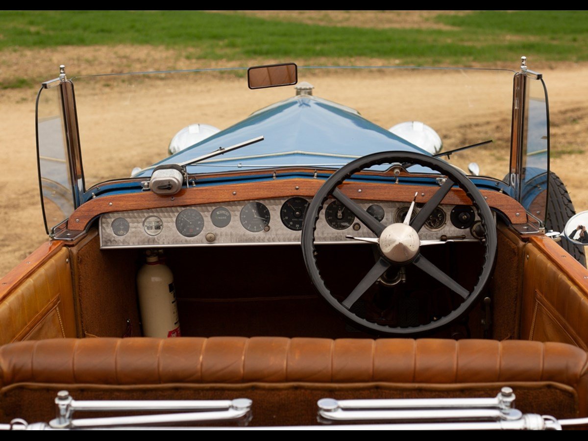UltimativCars's tweet photo. A new day, a new (used) car

Today, I show you this #Lanchester #30HP (1929-32);
this particular unit in astonishing shape, considered to its age of 95 years, is 1 of 126 built.

This #tourer 4d-convertible will be soon auctioned by #HistoricsAuctions:
https://t.co/LmPdH3jMIl https://t.co/WG5IZ8zoEr