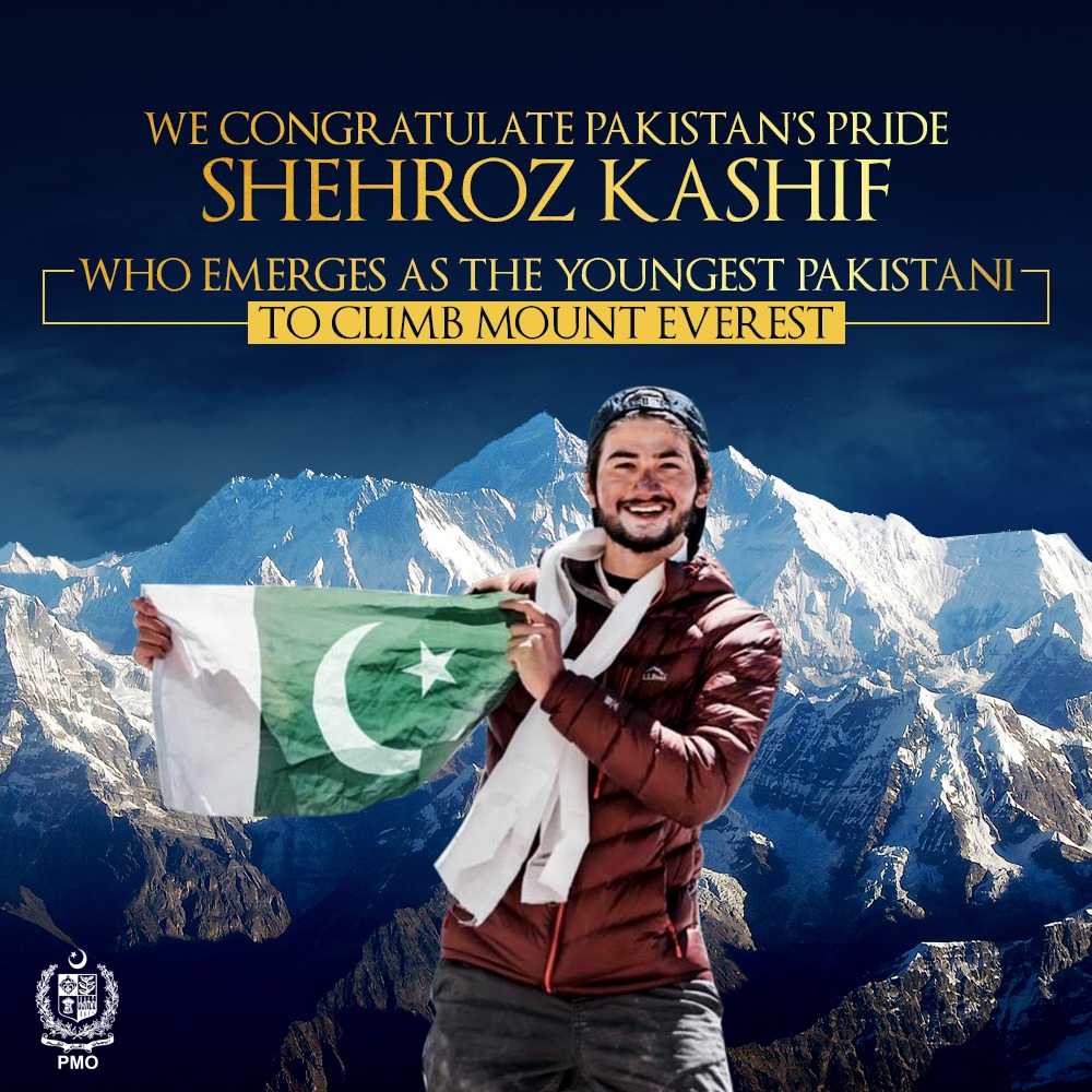 PakPMO's tweet photo. Congratulations to 19-year old Shehroze Kashif on being the youngest Pakistani to climb #MountEverest the highest mountain in the world.
 
#PakistanOnEverest2021 #Everest2021 🇵🇰 https://t.co/RbqEzNNQ1e