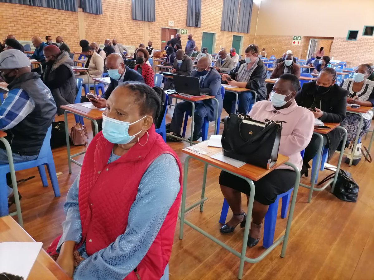 DBE_SA's tweet photo. Coding and Robotics Advocacy and Awareness Roadshow at Florapark Comprehensive High school. In attendance are principals, subject advisors, circuit managers district and provincial officials from Capricorn South, Capricorn North, Mokgalakwena and Waterberg districts. https://t.co/MDYtmrrCRg