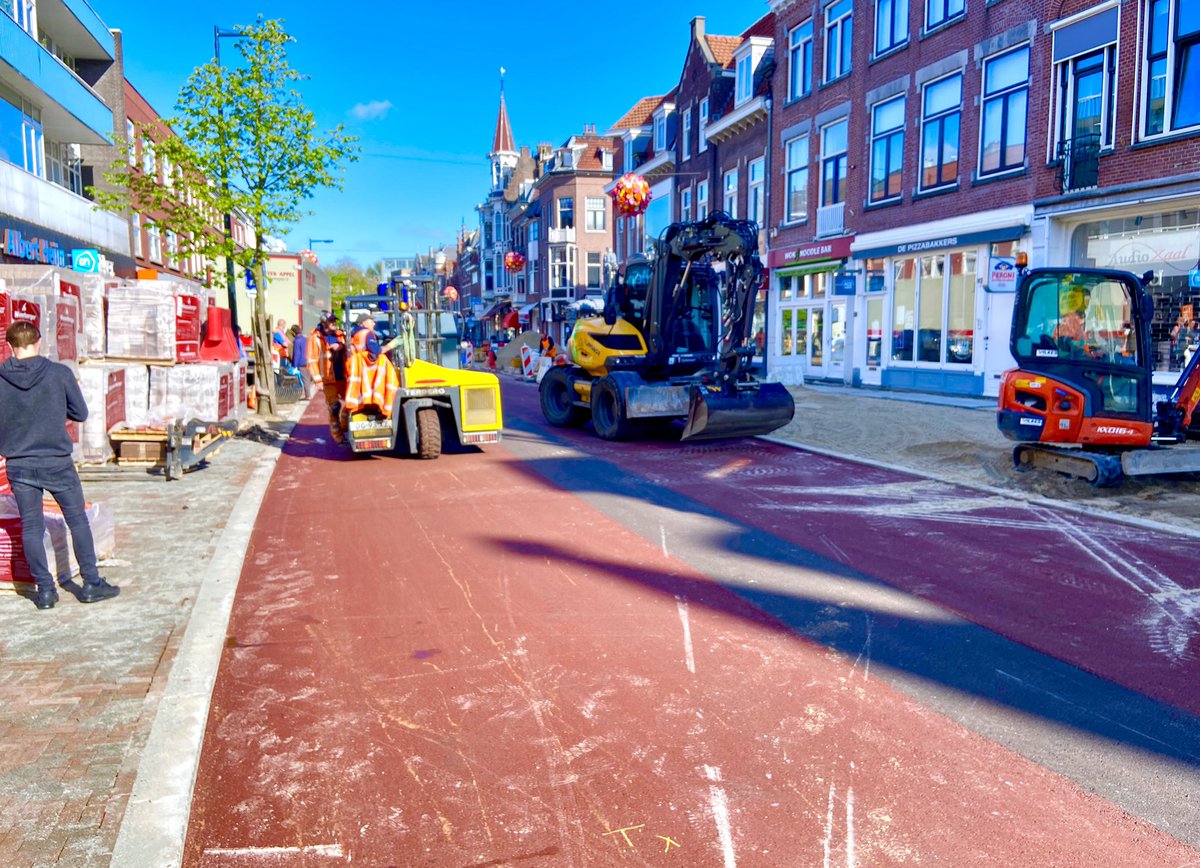 Oostkrant's tweet photo. Nieuw tapijt op de Nachtegaalstraat
@Maliekwartier https://t.co/eCjzV3Po7H