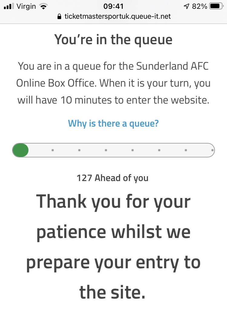 LeeRob30's tweet image. #inthequeue