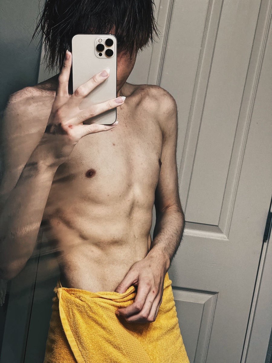 Dylanxmoreno's tweet photo. I just took these pics. What do we think? 😌🔥

https://t.co/TrwDdoi1HA https://t.co/F9CS3StJwX