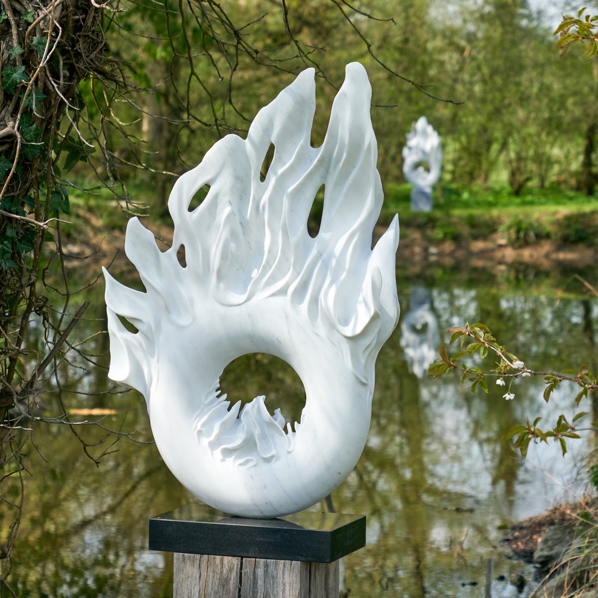 onformsculpture's tweet photo. ✨Sculpture spotlight for #onformunlocked 2021 ✨ Today we are highlighting the work of #MelFraser and #MarkFrith📷 Photography by Peter van den Berg. We are open until the 31st May don't forget to book online.👆 https://t.co/Dfe8wqq9X9