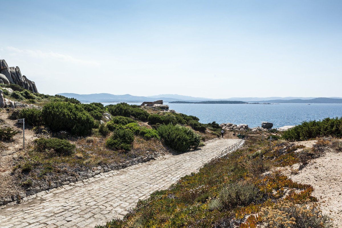 Fondoambiente's tweet photo. Anche i #BeniFAI partecipano alle #GiornateFAI di Primavera!
Il 15 e 16 maggio hai un'occasione in più per visitare i tanti luoghi straordinari di cui ci prendiamo cura in tutta Italia, scegli il tuo ➡ https://t.co/zSyWVAsSO1
⚠️ Ricorda! La prenotazione obbligatoria. https://t.co/vDHxD40zOb
