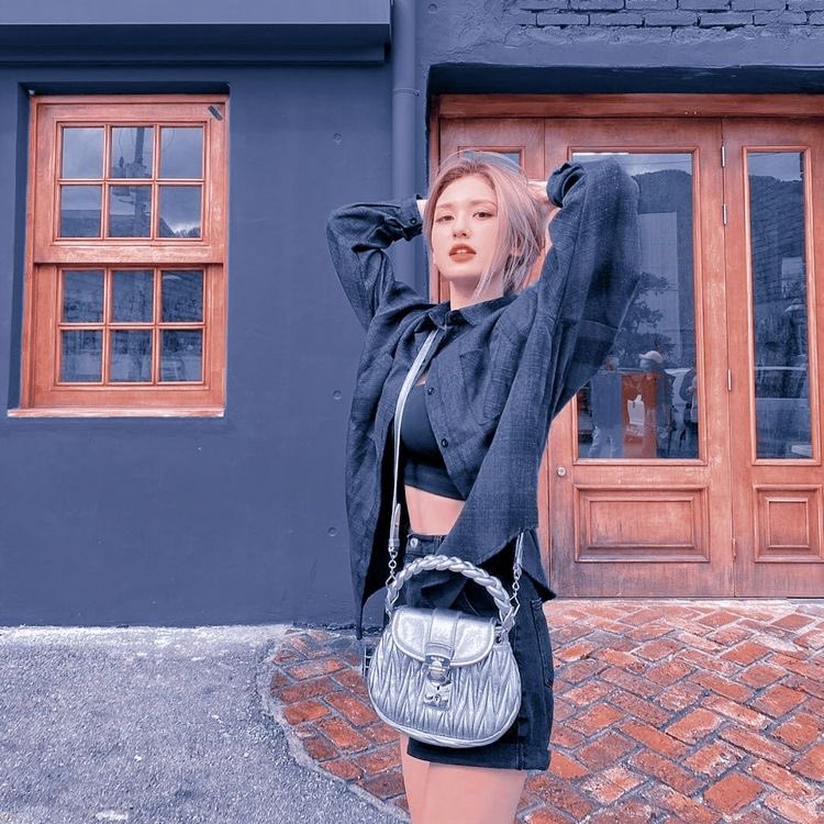 gas lah qi
 
mutualan? rt/like
fambs? dm gua aja

hmu🤙🏽
#roleplayer #roleplayerindonesia #roleplayerindo #roleplayerkpop #roleplayertwt #roleplay #rpindonesia