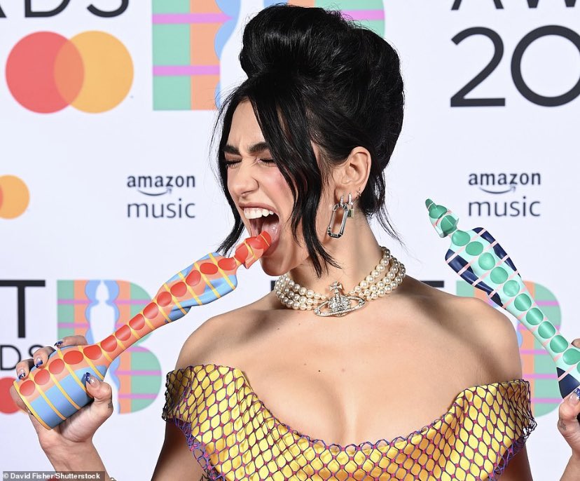 REXdavidfisher's tweet photo. Pix from last night’s @BRITs #winners #pressroom #backstage #brits2021 #BritAwards #BRITs  @DUALIPA @DawBell https://t.co/Ks9V4GNRfX