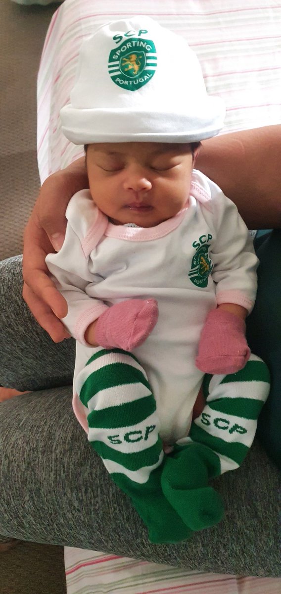 J8hny_B's tweet photo. @DoloresGonalve1 @Sporting_CP De geração em geração https://t.co/MutcveTDCR