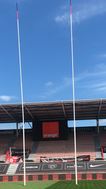 FredCherouvrier's tweet photo. Prises de vue pour le lancement à #Toulouse d'un futur service innovant 5G par @Orange_France. 
Cette fois nous étions au @StadeToulousain...

Avec aussi l'Office de Tourisme de #Toulouse et le Comité Départemental du Tourisme de Haute-Garonne.

@VisitezToulouse - @TourismeHG https://t.co/II3jwqwWCY
