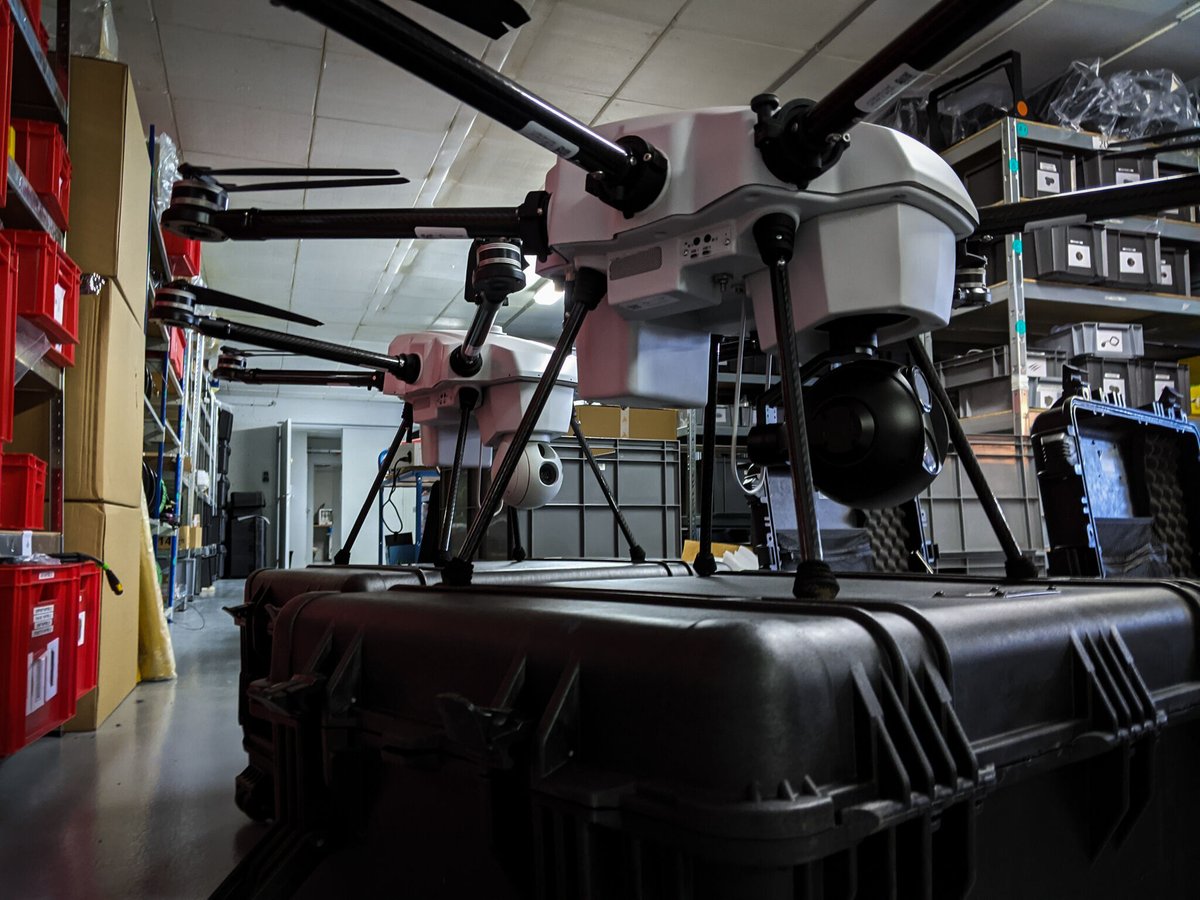 Delivery day at Elistair!
We are always proud to see our tether stations and Orion systems ready to leave our production facility. This is the result of a huge team effort and they are being sent out to our clients around the world to be used as #dronesforgood.

#tethereddrone