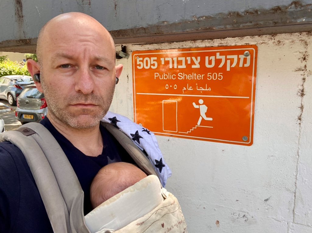 Ostrov_A's tweet image. So, I am on a Zoom call now about #IsraelUnderFire.

I had to go out, as need to also tend to my baby.

My concern is, what happens if there is another rocket bombardment? So, I found a bomb shelter &amp;amp; standing outside just in case I need to run in.

This is #LifeInIsrael now!