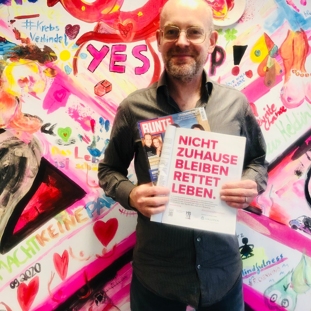 hendrik_knopp's tweet photo. For my gossip friends. Heute mit unserer Anzeige in der Bunten. #Yeswecancer #terminerettenleben https://t.co/ynZZuppITk
