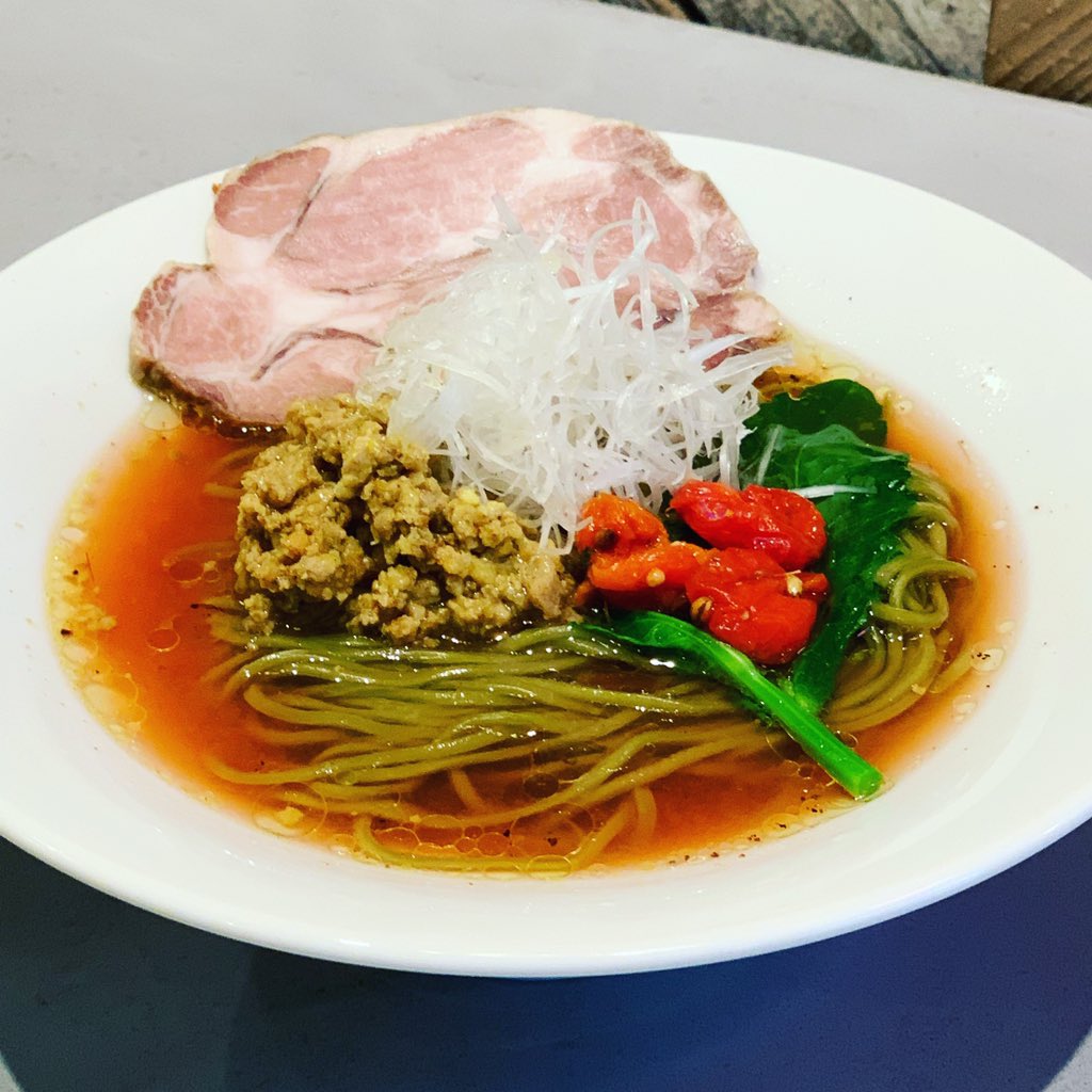 Beehive公式アカウント Aquaveil8 Twitter