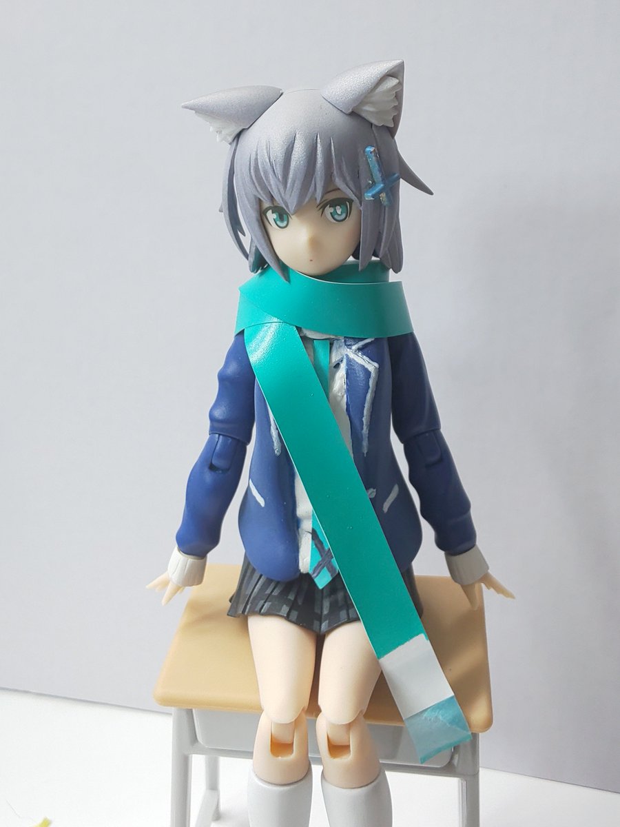 シロコちゃんのマフラー試作その2。 あの巻き方が再現できない