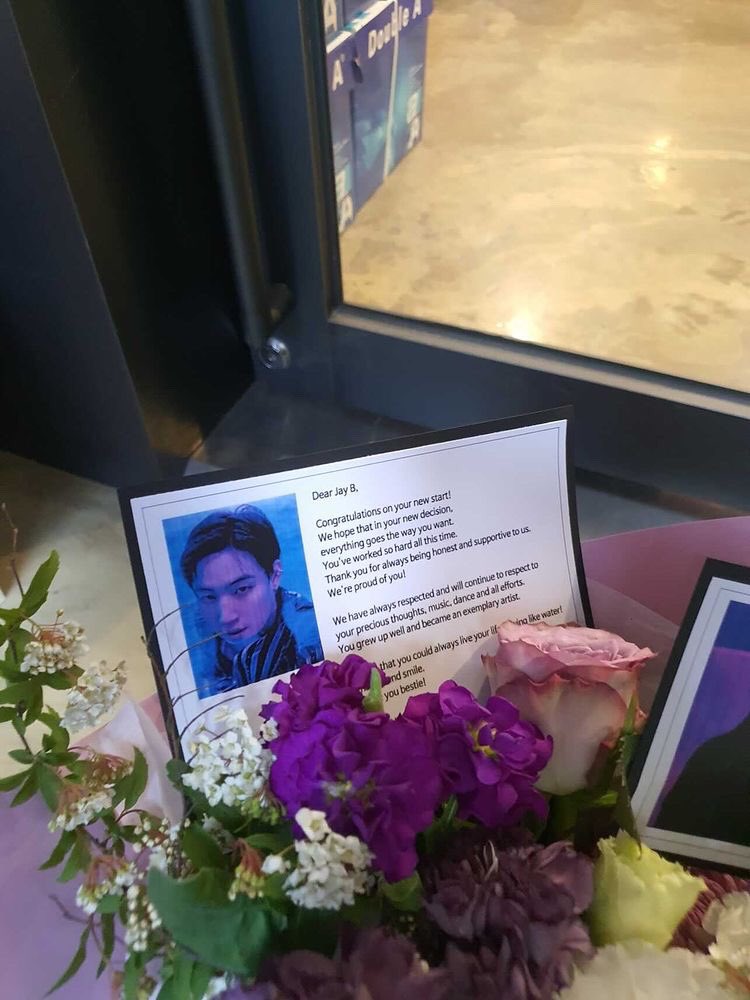 imjaebeomturkey's tweet photo. ŞİRKETE ULAŞTI💙💙
#TURKISHFANS
#Def #JAEBEOM #임재범 #제이비
#JB #JAYB #GOT7 @JAYBDEF___ https://t.co/kwskmOTyoE