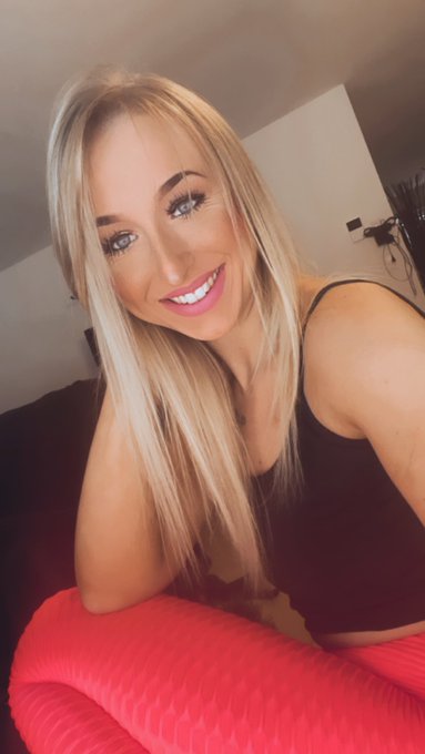 W&uuml;nsche allen ein sch&ouml;nes langes Wochenende :) https://t.co/bqseiqiKOA https://t.co/OMVd7ZKHXa<a href="/tag/xhamster"class="tags"><span>#xhamster</span></a>