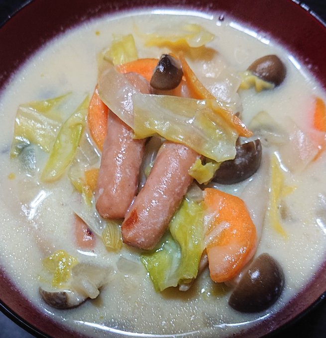 豆乳スープじゃー!
手軽に野菜取れる 