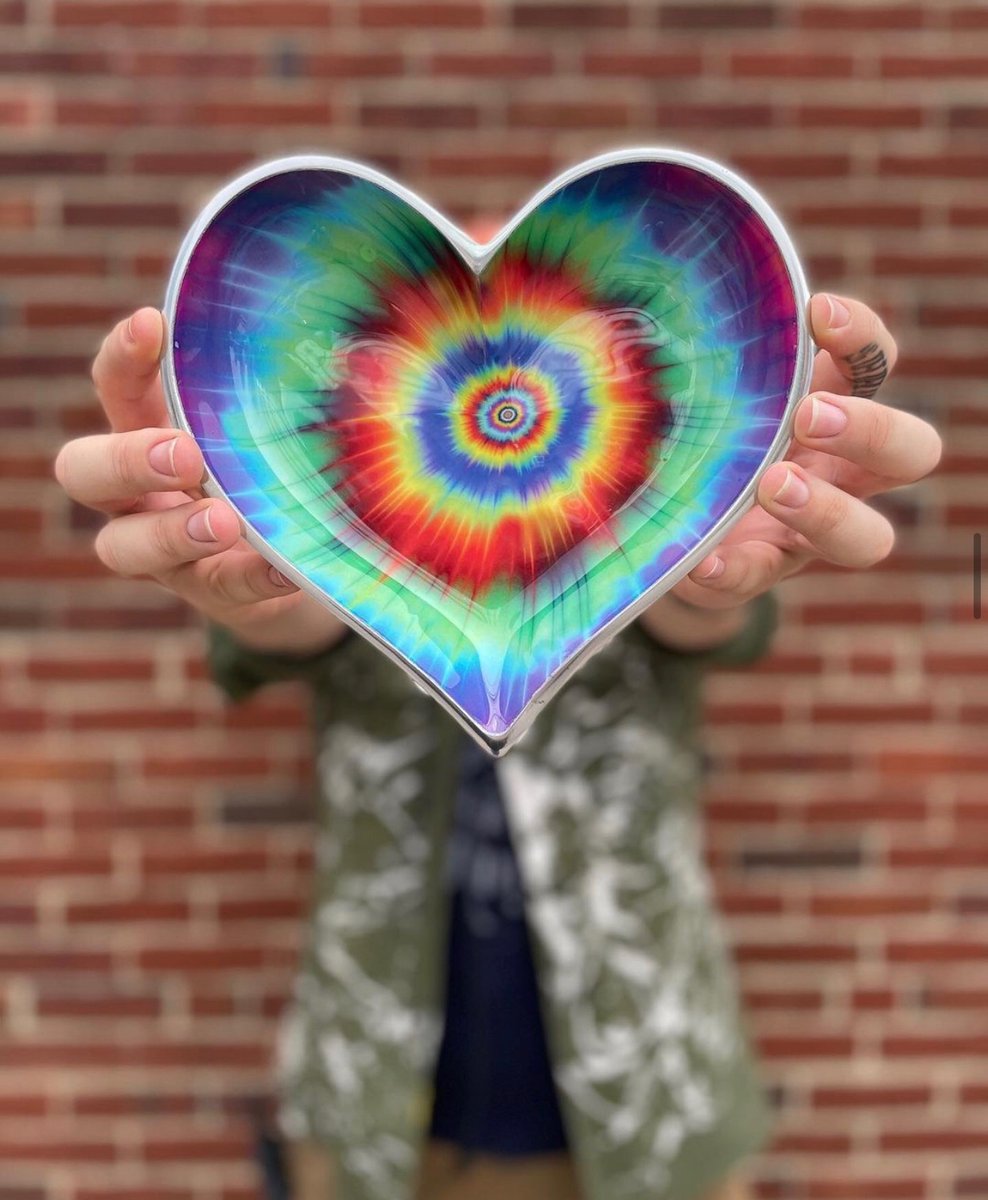 We are closed today but sending extra love to all our friends + guests! See you tomorrow ✌🏽