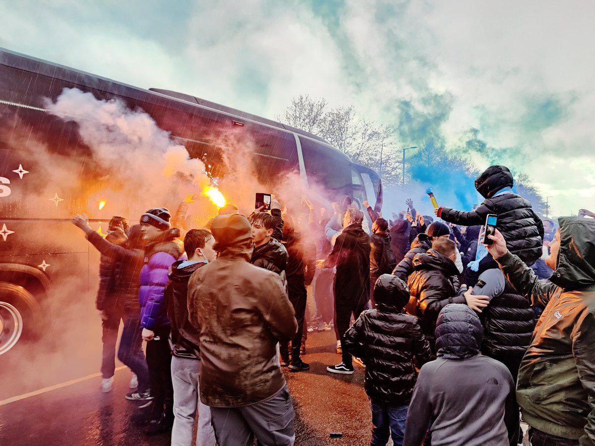 ManCityKD's tweet photo. Only City fans can get criticised for not showing up during a pandemic outside our stadium on a Tuesday afternoon when our team isn’t even playing for winning our third title in four years, while these were the scenes just 4 days before https://t.co/JQJMc8xrcg