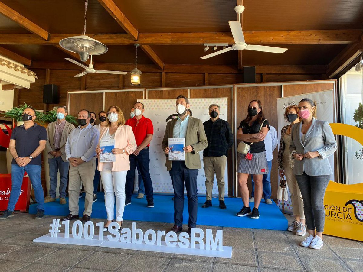 Nace la revista <a href="/gastronomomurci/">Revista Gastrónomo</a> 😍

Una guía para difundir la riqueza culinaria de los municipios de la #RegiónDeMurcia y sus #1001SaboresRM 🍋🦐. 

¡Estamos deseando saborearla! El primer número está dedicado a San Pedro del Pinatar.
#RegióndeMurciaCapitalGastronomía2021