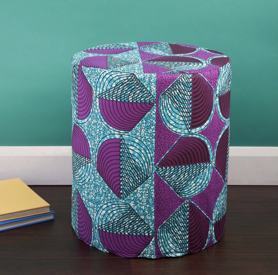 OutletNoire's tweet photo. Check out @BespokeBinny offering a range of handmade homeware made@with West African cloth ✨ #kente #ankara #blackbusiness #bespokebinny #handmade #smallbusiness #interiordesignideas #homeinspo https://t.co/aDyRqo0uSv