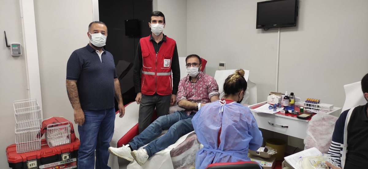 ZerganFm Genel Yayın Yönetmeni Sn. Yılmaz Çiçekana'ya Ramazan ayı boyunca Radyoda anons desteği ve kan bağışında bulunduğu için teşekkür ediyoruz
Iyi ki Varsınız 🇹🇷🌙
<a href="/Radyozerganfm/">radyozerganfm106</a> <a href="/kizilayartuklu/">Kızılay Artuklu Şubesi</a>