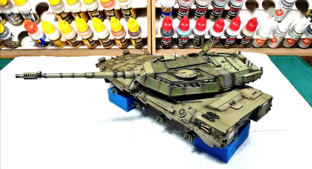 13lobonegro's tweet photo. VRC-105 Centauro, Spanish Army, progress. Wash finished. Time to get tangled up in the camouflage net.
#scalemates #plamo https://t.co/CzTRydyTzr
