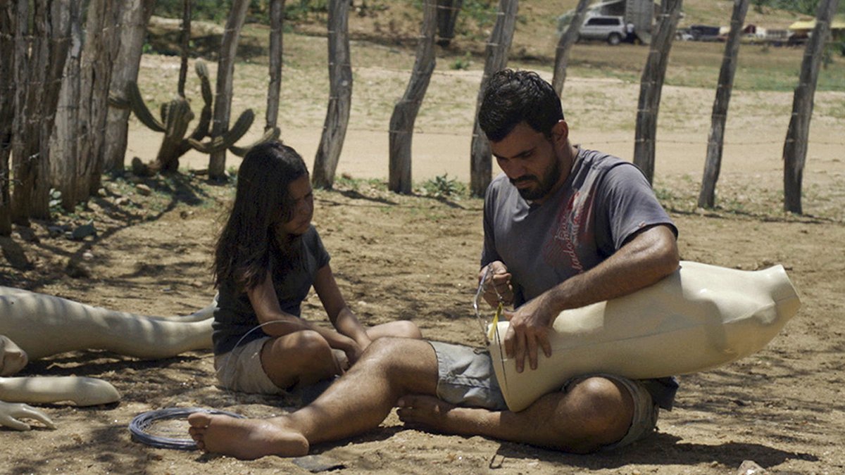 Sempre me pedem indicações de bons filmes brasileiros, então toma aqui: Boi Neon está disponível e vocês precisam muito conhecer essa história.

ᴶᵘˡᶦᵃⁿᵒ ᶜᵃᶻᵃʳʳᵉ ᵇᵉˡᶦˢˢᶦᵐᵒ