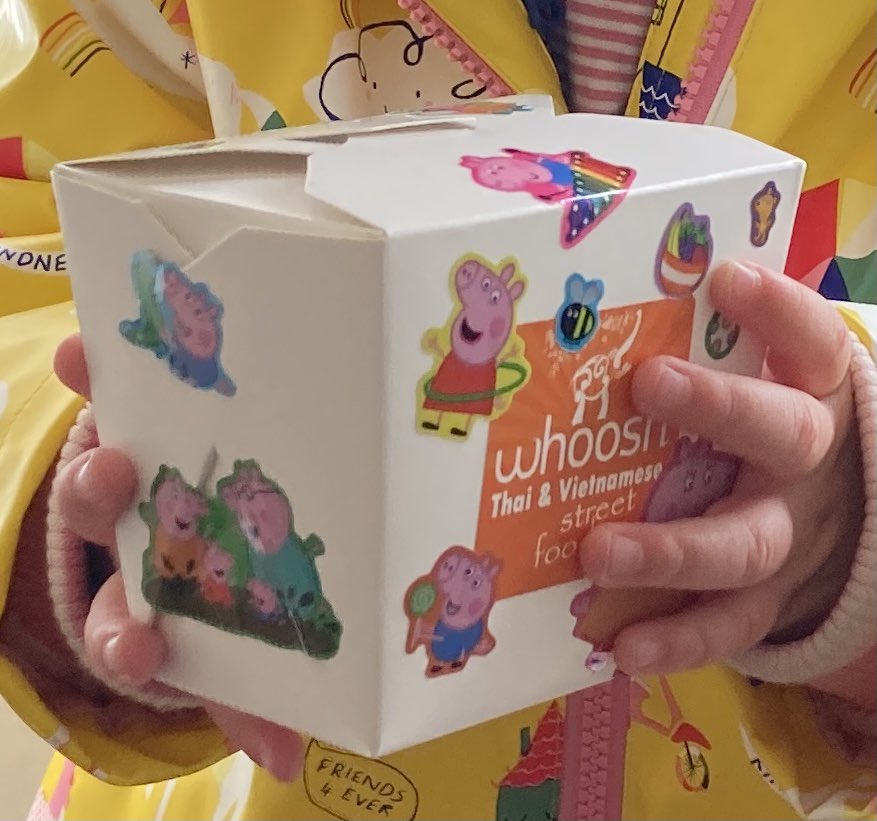 WhooshColeraine's tweet photo. When baby whoosh pops in and customises the kids box with stickers😅. Delicious toddler lunch according to baby whoosh: Grilled Thai BBQ Chicken &amp; Steamed Rice with a little cup of Lychee Water (to make this little drink, just mix 1 part lychee juice, 3 parts water) #minifoodie https://t.co/XEkhlYSym5