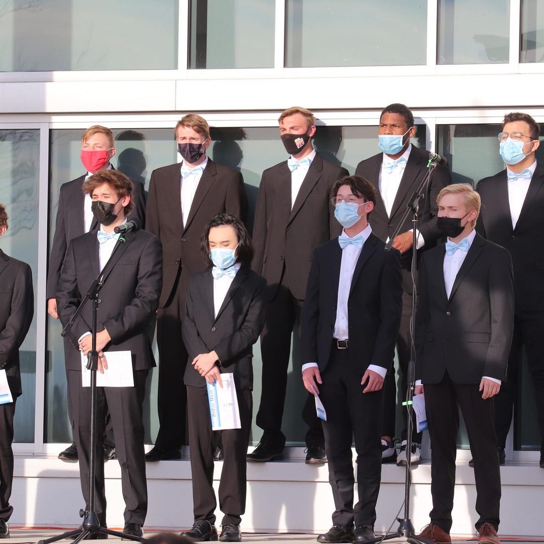RegisJesuitHS's tweet photo. Regis Jesuit Performing Arts students have worked hard all semester to hone their crafts and progress their musical talents. Please enjoy our 2020-21 yearend concerts! Congratulations to our amazing student musicians!
https://t.co/tIPynv8DtB #RJCreates #RJLife https://t.co/8elpJ7t7vh