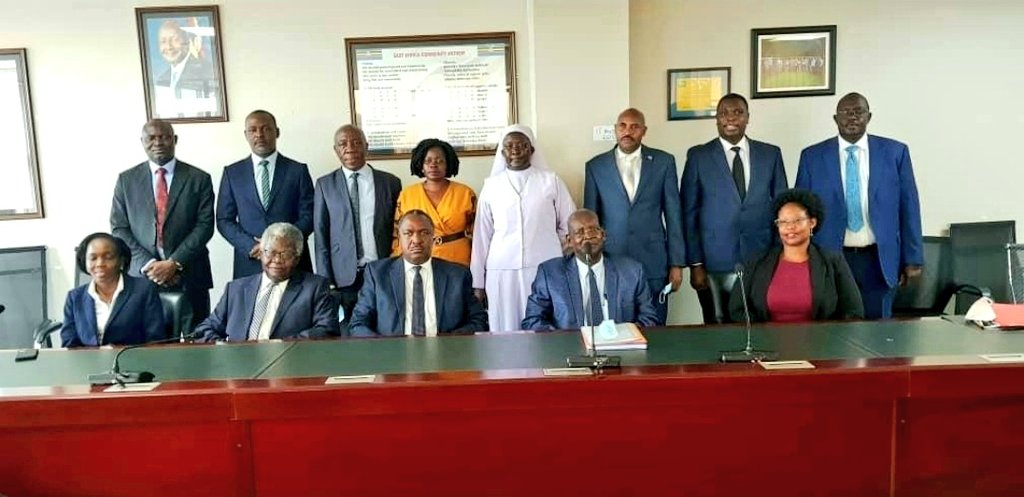 KiiraMotors's tweet photo. Presenting @KiiraMotors First Board of Directors inaugurated on 10th May 2021.
#M7SwearsIn2021 #M7Inauguration
#MissionVehiclesMadeinUganda https://t.co/7wEVX16vF2