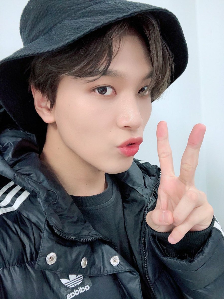 shcynim's tweet photo. —𝐝𝐚𝐲 𝟔
✧･ﾟ☀️: favorite selca of Haechan?
✧･ﾟ🌻: Haechan peace selca✌️ (soft and hard stan mode ㅋㅋㅋ) but I looove all of his selca tbh, always berhasil bikin melting🤝

#HAECHAN #해찬 #NCT  #30Days_Haechan_challenge #30일_해찬_첼린지 @NCTsmtown https://t.co/LUFbpjjHIZ