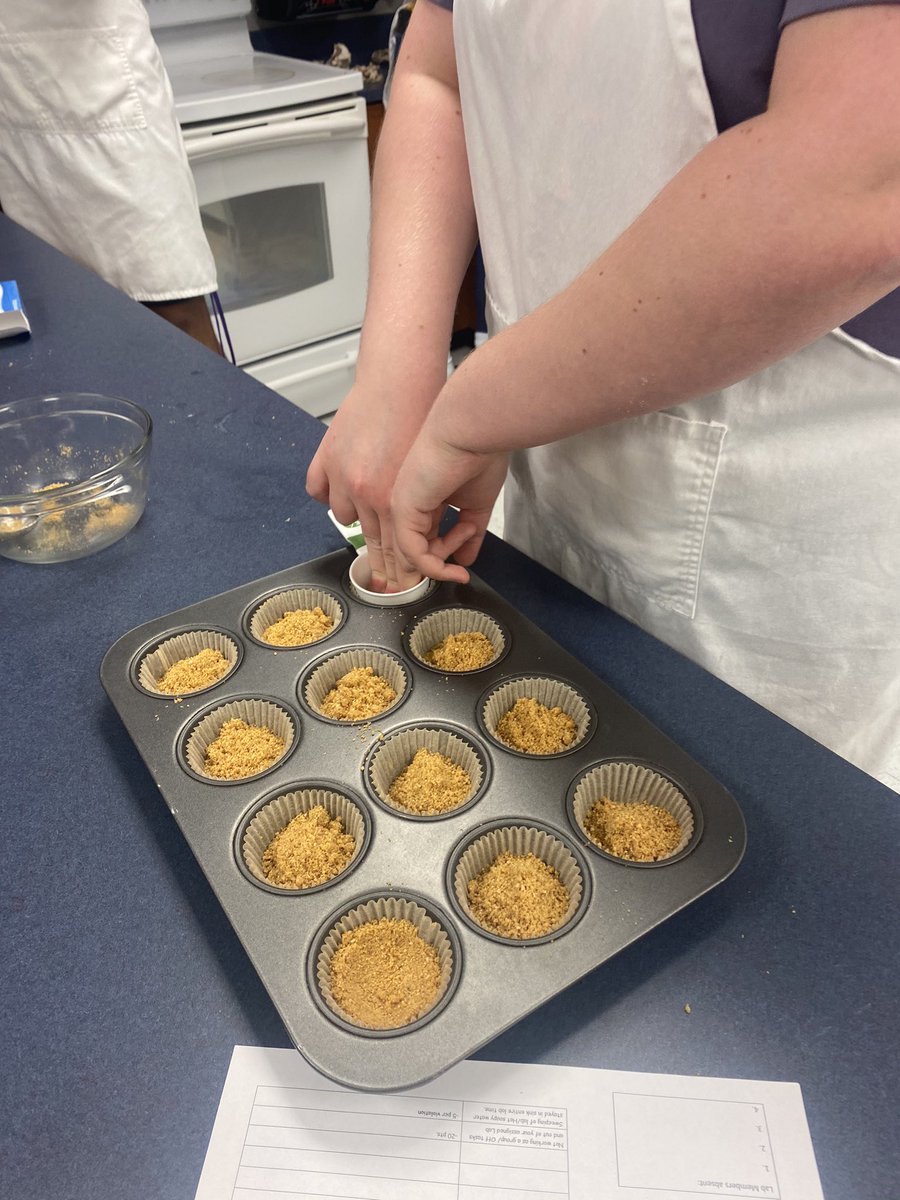Maverick_Chef's tweet photo. Dairy lab- Students making mini cheesecakes. #cookingwithmrshurley @MRHSMavericks https://t.co/Ykxo5d7FLz