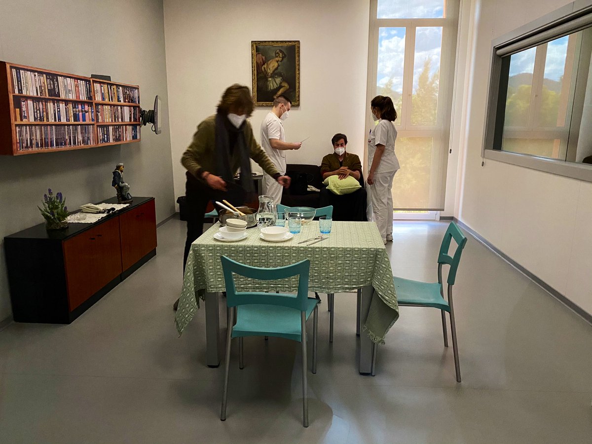 🏥Centro de simulación Sant Agusti del Campus Docent Sant Joan de Deu
💭Reflexionando sobre como acompañar la muerte 
👩‍⚕️Estudiantes de 4arto de Enfermería
#simulacióncuraspaliativas #centredesimulaciósantagusti #mejoresprofesionales