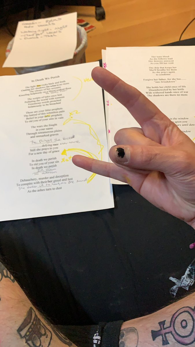 BeyondDivinity1's tweet image. This new song for the album is amazing @reggie_karl