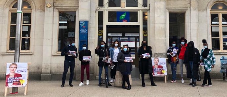 BilongoCarlos's tweet photo. Super mobilisation ce mercredi #12052021 à la gare #RERD de #villierslebel #gonesse #arnouville pour la liste des élections régionales #PouvoirVivre en #IDF avec @Clem_Autain @AvecClem95 en présence notre Cheffe de file #dep95 @Pamelahocini #francilienne #LFI #lfi95 #transport https://t.co/zKIXLI96C3