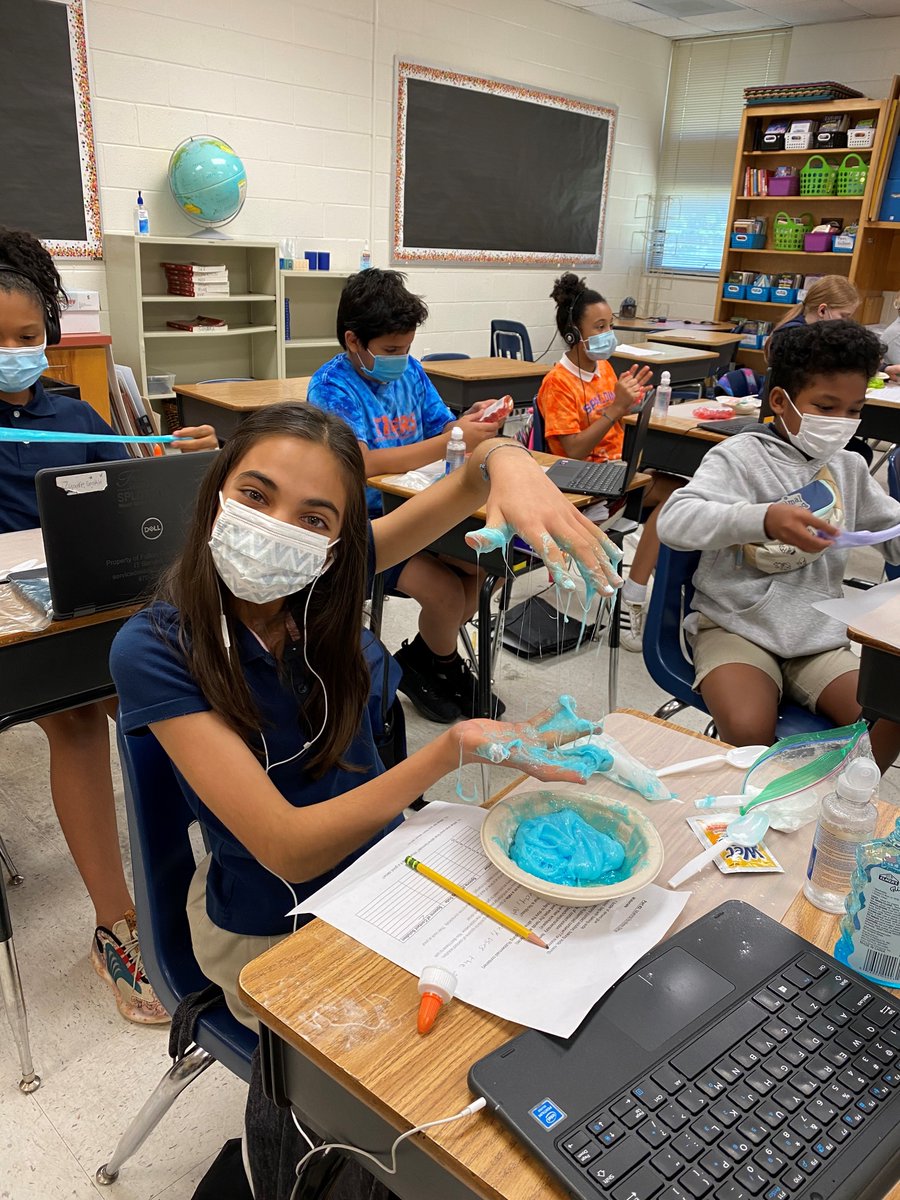 KenStevenson74's tweet photo. Thank you to @newell_brands and their employees for putting together an awesome virtual Engineering Day for our 5th graders and bags with lots of products!! @SDETigers @JScottFarr @CAMontgomeryEDU https://t.co/FFO4lx372E
