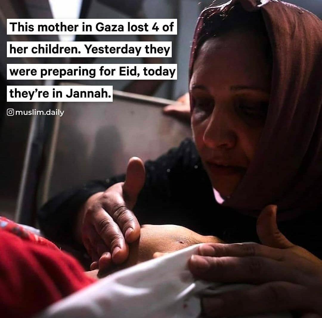 Sumaiya7863's tweet photo. Disheartening💔😢May their souls rest in Jannah nd may Allah ease the pain of her mother😑I request all of you to please stand up for Palestine no matter u r Muslim or not.Please be a human nd support them,make dua for them🤲"Allah" is with us. #StandwithPalestine #freepalastine https://t.co/uAgnA87kqi