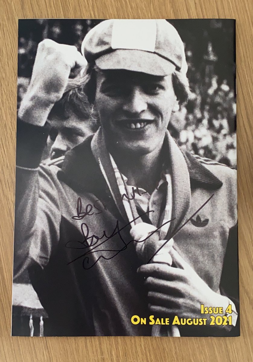 Thanks to @MrGunny1963 for signing the latest copy of @AFCHeritage B&G magazine - we’ll send this out to a lucky Dandy. To have a chance of winning it, simply ✅RT this post ✅Follow me and @AFCHeritage I’ll pick the winner at 10pm tonight (12/5)