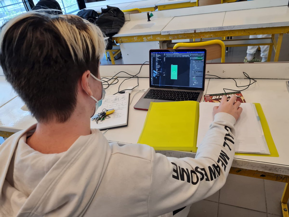 Lycée La Tournelle tweet media