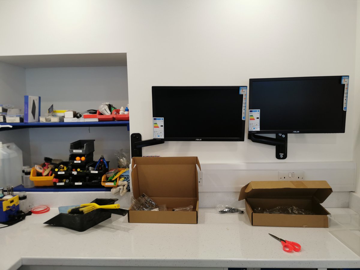 LeeMidlane's tweet photo. The mobile device repair area is looking tidier than it did. We are still unpacking boxes!!!! https://t.co/dilHcD5hyq