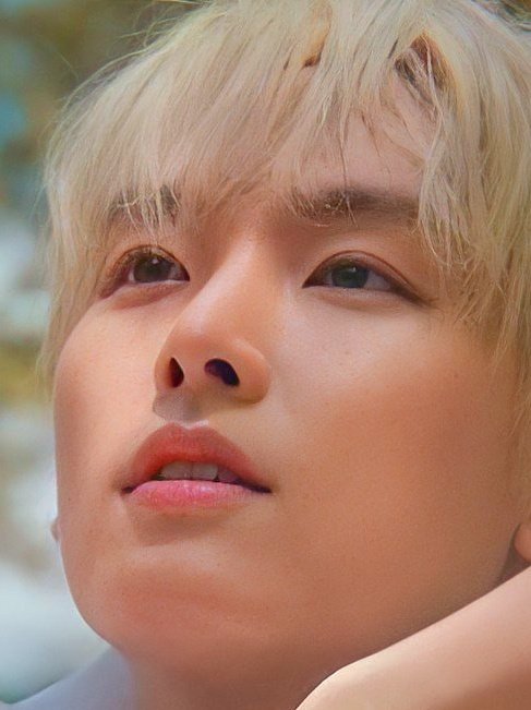 ev1lsnoopy's tweet photo. inseong's nose is so pretty 😳 https://t.co/Ki8M086PhZ