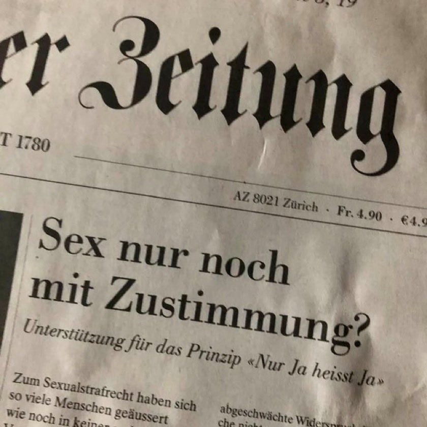 PattiBasler's tweet photo. Wie soll ich‘s dir sagen, liebe ⁦⁦@NZZ⁩ ? „Sex mit Zustimmung“ ist ein Pleonasmus. Wie: Tote Leiche. Weisser Schimmel. Bürgerliche NZZ. 
„Sex ohne Zustimmung“ ist ein einfaches Wort: VERGEWALTIGUNG. 
Spart sogar die vielen Buchstaben ein, die man beim Gendern verbraucht. https://t.co/55Lq3gVGW4