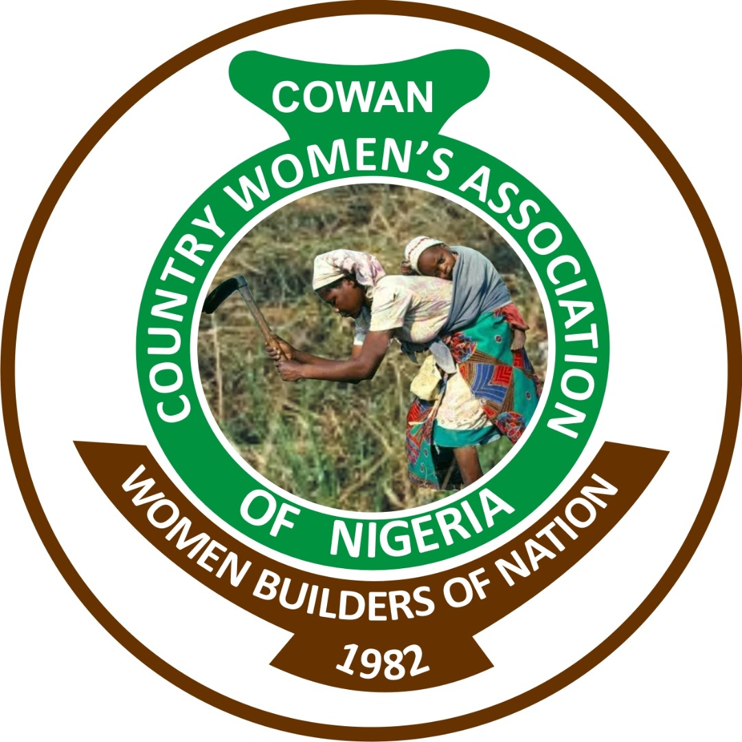 tsglider's tweet photo. Country Women Association of Nigeria has signed a LOI, signaling its wish to collaborate with DLN on a POC. 

COWAN enriches the lives of 3 million in Nigeria. 

The DLN community is honored to be working with them.
@AdelElmessiry @dlndao  #FinancialInclusion #DeFi #blockchain https://t.co/YsAXNRXkAc