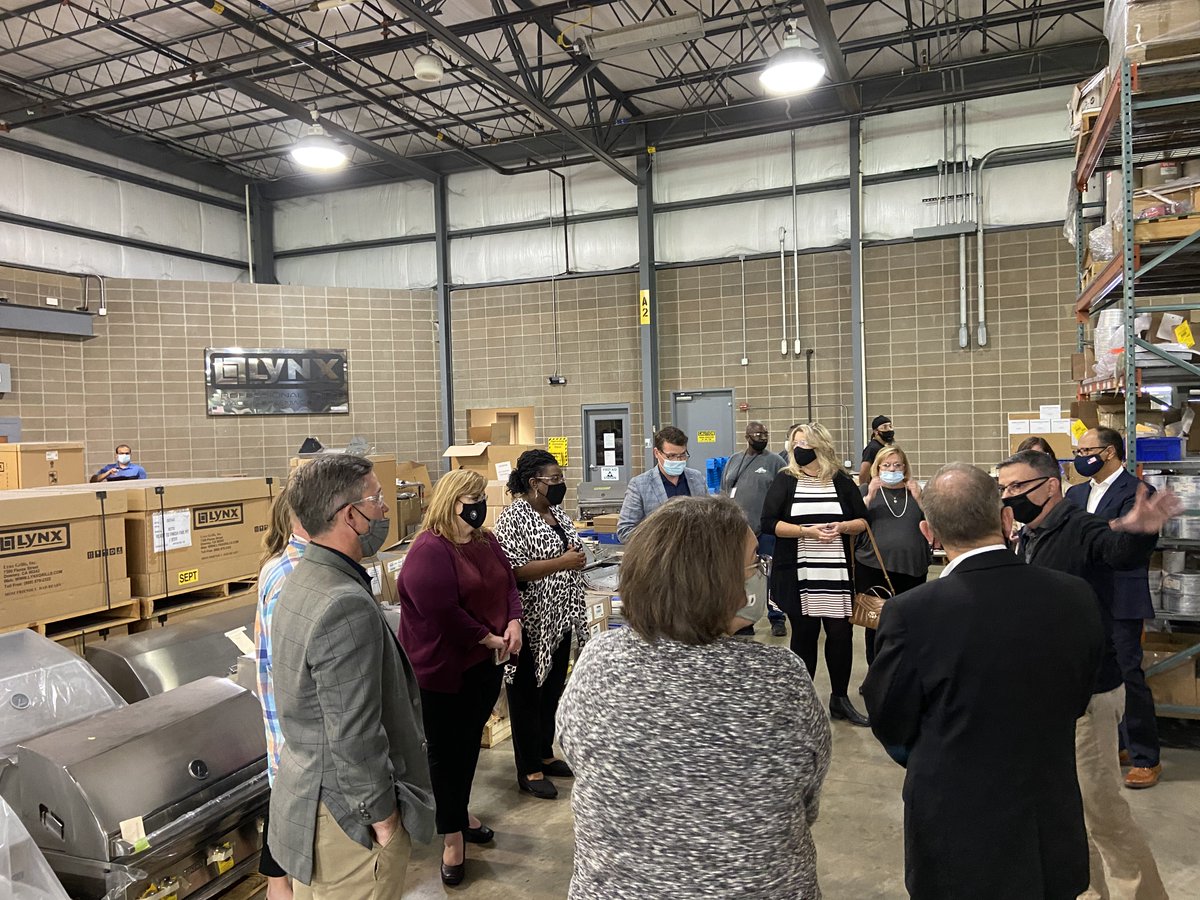 CoopEnergyED's tweet image. In 2019, @middlebycooking relocated their HQ &amp;amp; Mfg of @LynxGrills from CA to Greenwood, MS along with a commitment to create 200 jobs. Today, the facility is steadily growing &amp;amp; turning out state-of-the-art outdoor pizza ovens and grills every minute! #MSEconDevWeek #DeltaElectric