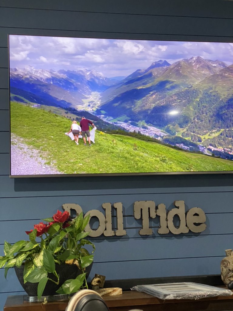 PaniniPete's tweet image. U must check out @Calidelphia chef Nick Liberato’s new @netflix  show #restaurantsontheedge beautifully shot and story driven food TV! thanks