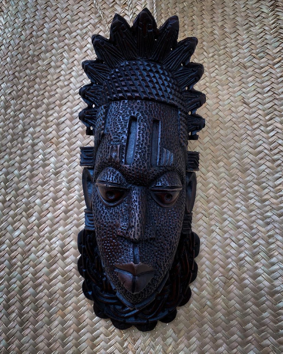 ViAfricanDesign's tweet photo. Festac mask perfect for home décor and African enthusiast. It will fit into a traditional, contemporary or Scandinavian interior setting.
#facemask #africanart #madeinnigeria #africanmasks #masks #facemask #facemaskart #traditionalmask #artcurator #artoftheday #artwork #art https://t.co/kvIxuubFkJ